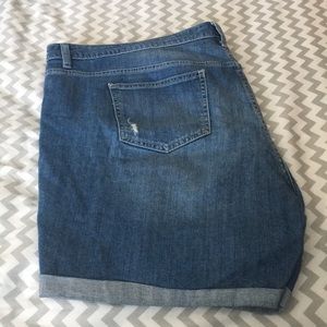 Jennifer Lopez boyfriend short